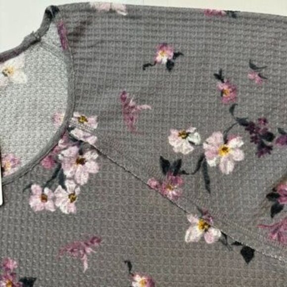 Torrid Floral Waffle Knit Top Sz 5 Gray Multicolor Long Sleeve Scoop Neck NEW - Picture 4 of 16